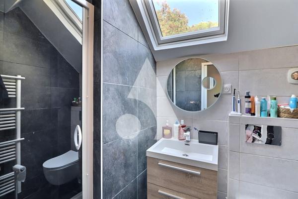 Maison 7 pièces 197 m2