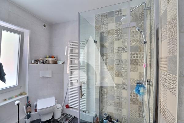 Maison 7 pièces 197 m2