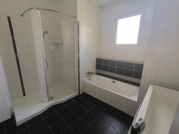 Vente / Maison avec dépendance à Pompignan (82170)