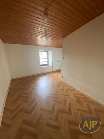 Maison à louer Saint Philbert De Grand Lieu : 2 pièces, 35m² avec 1 chambre(s) à 420€ - AJP Immobilier Saint-Philbert-de-Grand-Lieu