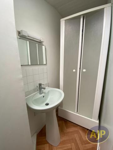 Maison à louer Saint Philbert De Grand Lieu : 2 pièces, 35m² avec 1 chambre(s) à 420€ - AJP Immobilier Saint-Philbert-de-Grand-Lieu
