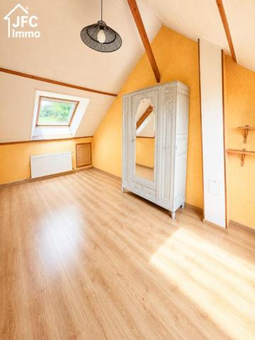 Maison Soissons 7 pièce(s) 112 m2 + terrain, 3100 m²