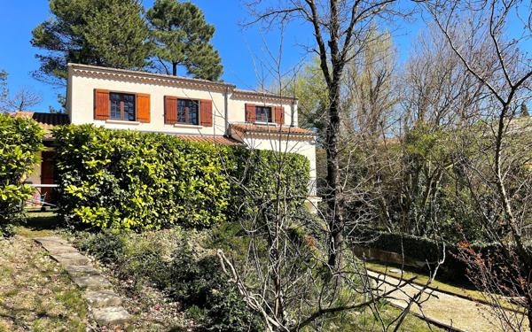 Maison à vendre    6 pièces •  Le Teil