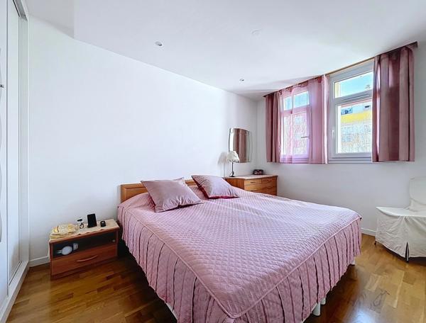 Grand T3 -68m² /PARKING- BALCON à deux pas des bords de Marne .
