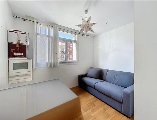 Grand T3 -68m² /PARKING- BALCON à deux pas des bords de Marne .