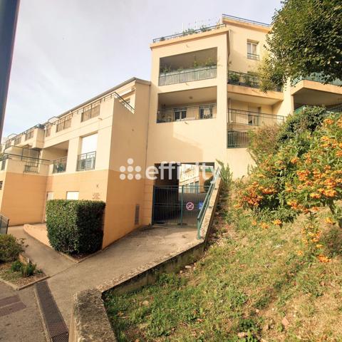 Appartement
         3 pièces
        - 67 m² 220 000 € *