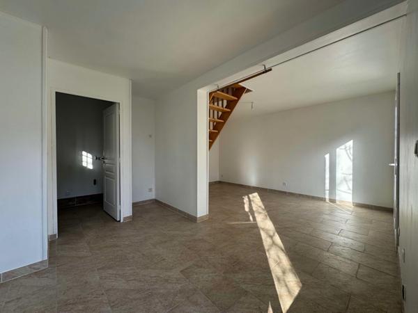 COUP DE CŒUR – DOUBLE HABITATION AUX COTEAUX, CALME ABSOLU ET FORT POTENTIEL