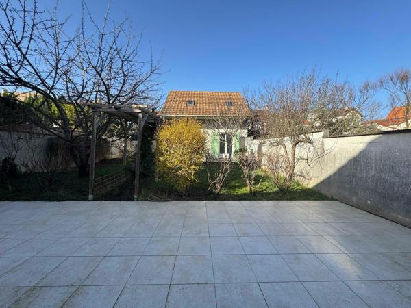 COUP DE CŒUR – DOUBLE HABITATION AUX COTEAUX, CALME ABSOLU ET FORT POTENTIEL