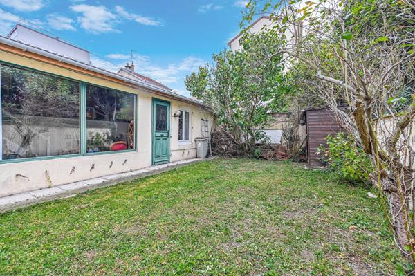 Proche ligne 8, commerces et écoles