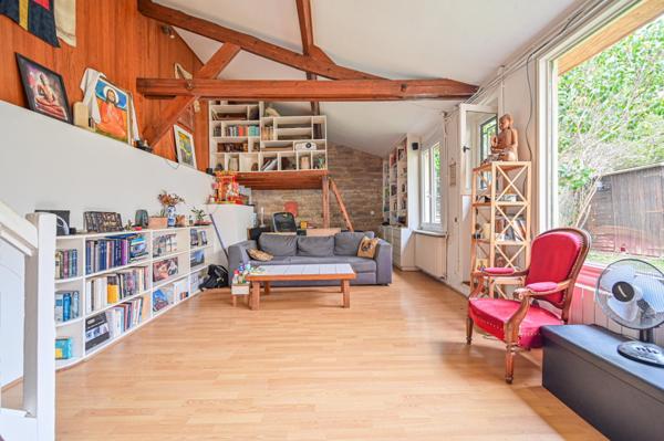 Proche ligne 8, commerces et écoles