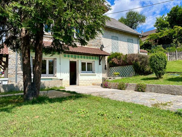 Une Maison de Caractère en pierre à Découvrir avec votre Nestenn Le Pont De Beauvoisin
