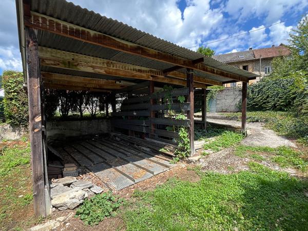 Une Maison de Caractère en pierre à Découvrir avec votre Nestenn Le Pont De Beauvoisin