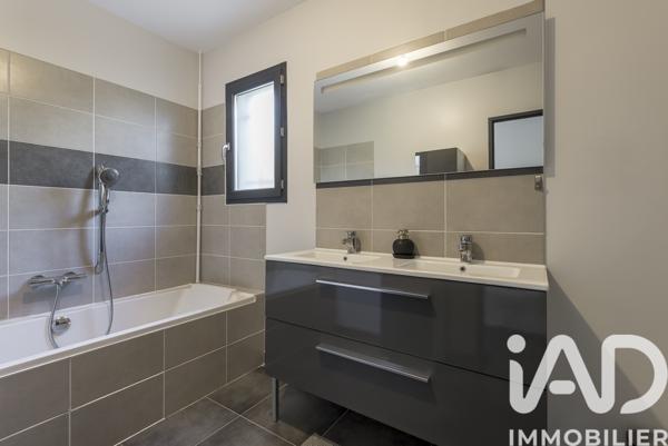 Maison à vendre 5 pièces 137 m² Ventabren
