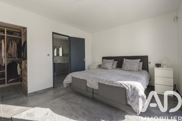 Maison à vendre 5 pièces 137 m² Ventabren