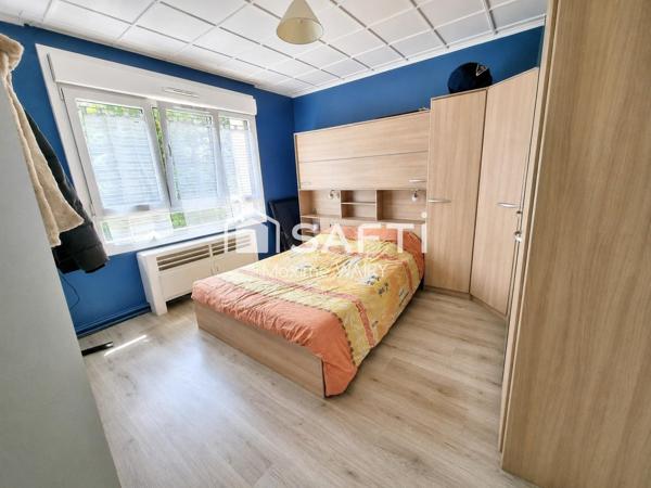 Maison semi plain-pied de 4 chambres – Magnifique jardin et garage