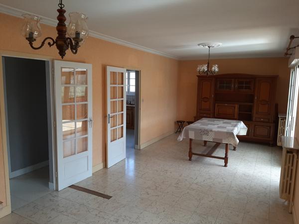 Maison avec terrain clos