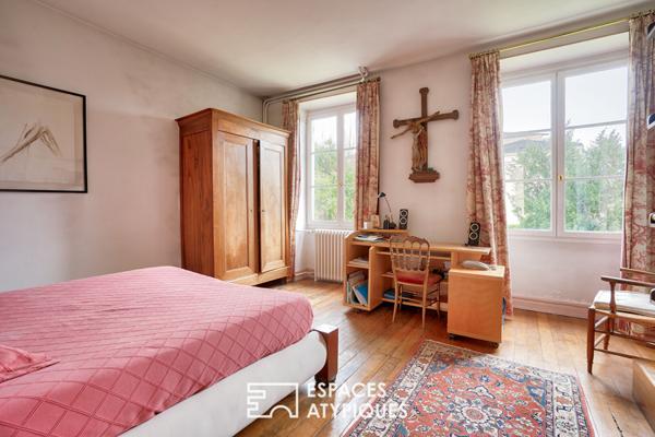 Maison de maître avec jardin proche Paris