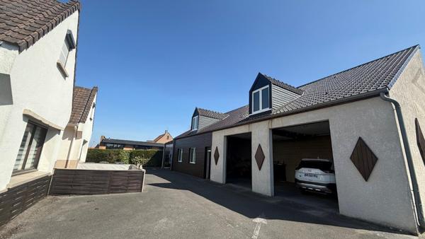 Maison individuelle à vendre à Hazebrouck dans le Nord (59190), ref : H9345
