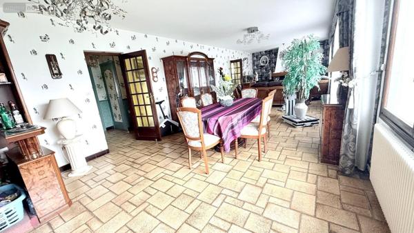 Maison individuelle à vendre à Hazebrouck dans le Nord (59190), ref : H9345