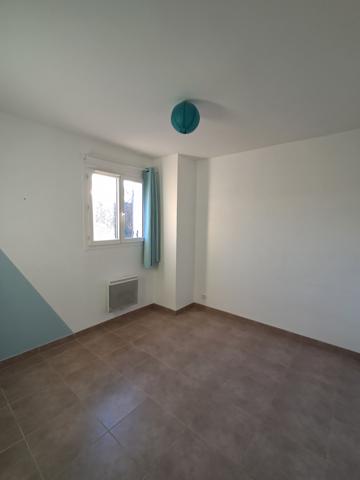 Aubagne (13400) Maison T 4 d'une surface de 75m² Jardin exposition sud avec 2 stationnements ext