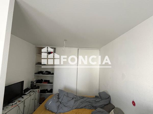 Location Studio 33.41 m² - 8 PLACE DES MARTYRS Reze 44400