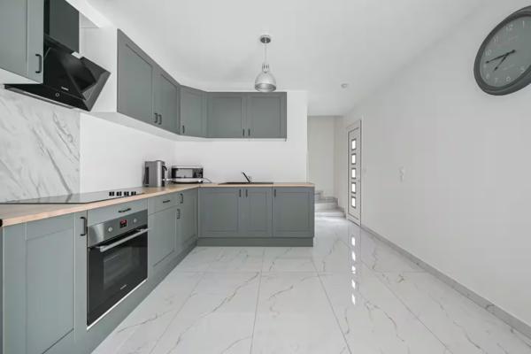 Maison 6 pièces 142.1 m2
