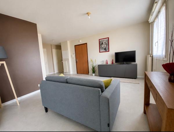 Appartement plein bourg -Saint Philbert De Grand Lieu - 3 pièce(s)