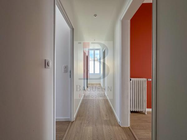 Centre ville, Maison rénovée 4 ch, avec cour privative et cave