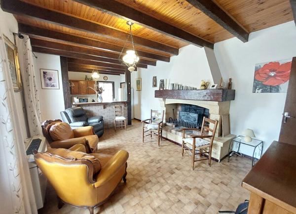 Maison à vendre    7 pièces •  Saint-Martin-de-Crau