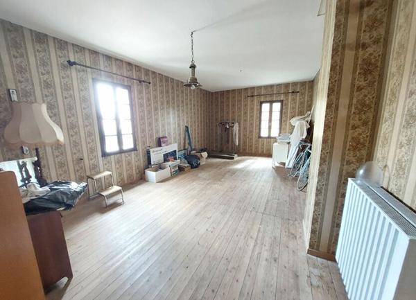 Maison à vendre    7 pièces •  Saint-Martin-de-Crau