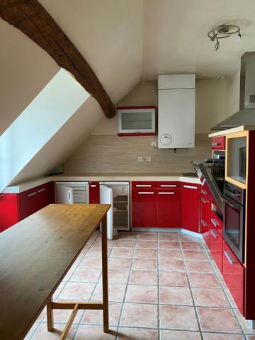 À VENDRE Appartement F5 duplex Provins centre-ville
