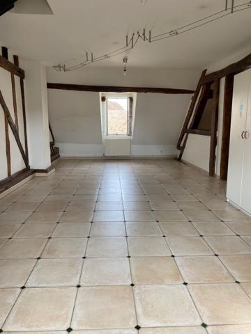 À VENDRE Appartement F5 duplex Provins centre-ville