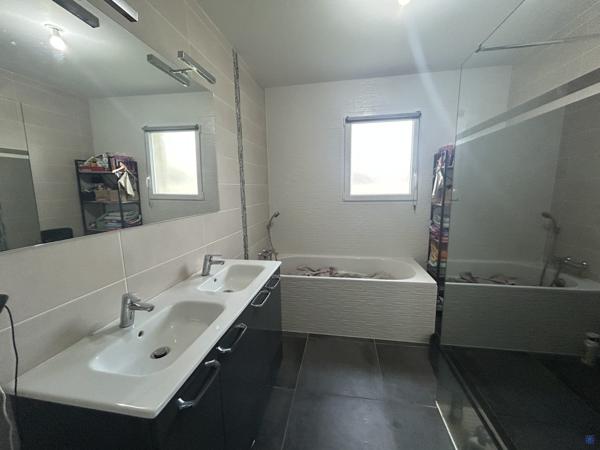 Maison neuve avec 3 chambres 10 minutes des plages