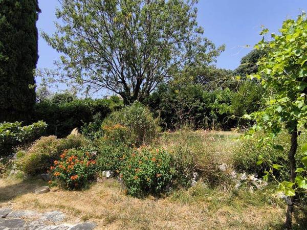 Terrain à vendre |  Le Crès |  197 m²