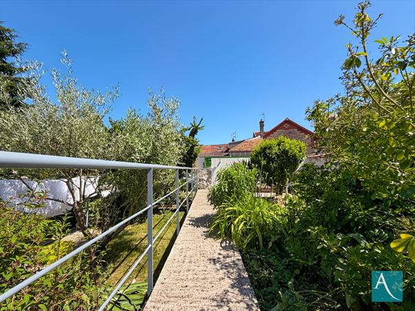 Maison de ville - 90 m2 habitables - 3 chambres, atelier/dépendance, terrasses, jardin - Montlhéry 91310