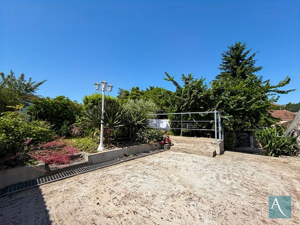 Maison de ville - 90 m2 habitables - 3 chambres, atelier/dépendance, terrasses, jardin - Montlhéry 91310
