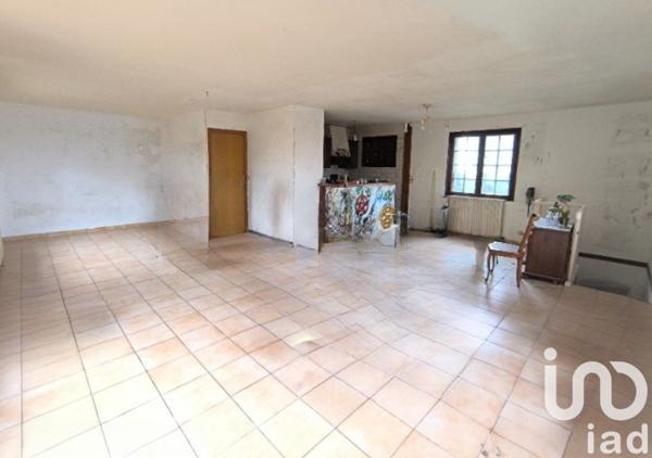 Maison traditionnelle 4 pièces de 118 m² à Orry-la-Ville (60560)