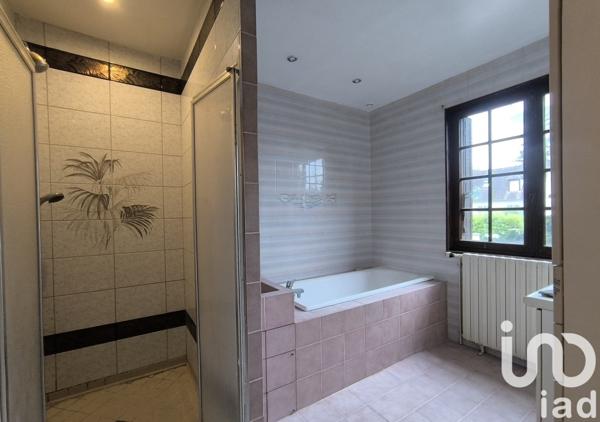 Maison traditionnelle 4 pièces de 118 m² à Orry-la-Ville (60560)