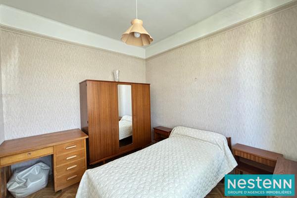 Maison Villeurbanne 5 pièce(s) 141 m2 - 500 m² de terrain et des dépendances