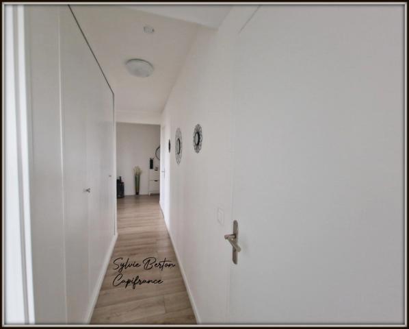 Appartement à vendre 4 pièces LIVRY GARGAN - 84 m2 - Balcon, une cave et deux places de parking