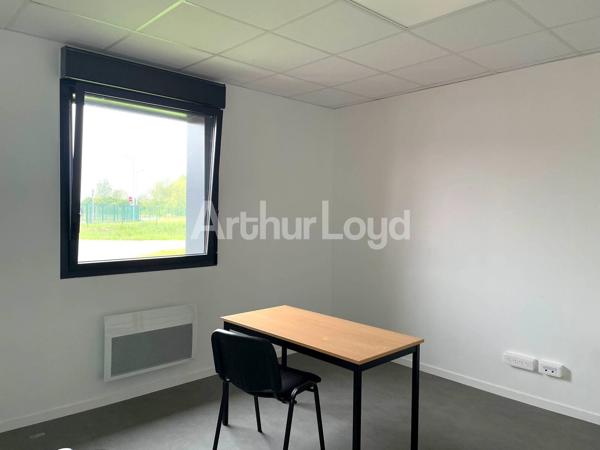 BUREAUX RÉNOVÉS À COQUELLES
