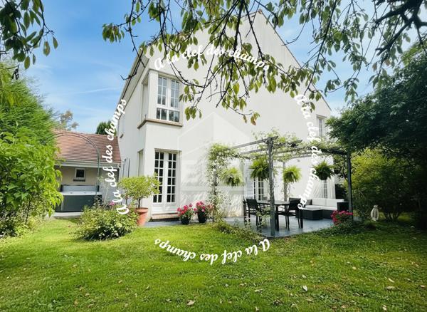 Maison Saint Remy Les Chevreuse 8 pièce(s) 170 m2