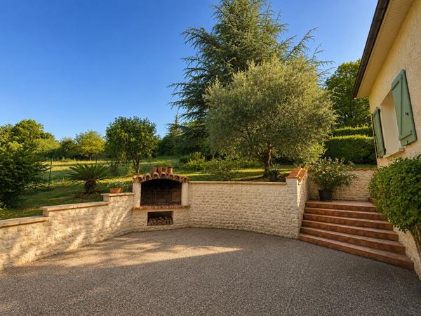 Maison de plain-pied dans un environnement privilégié Montmoreau