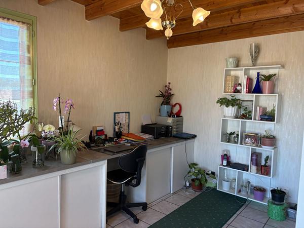 Ensemble immobilier de rapport -3 maisons Soursac