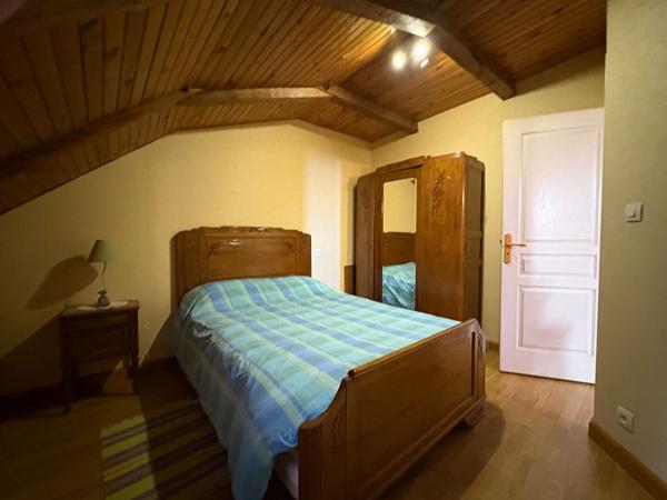 Ensemble immobilier de rapport -3 maisons Soursac