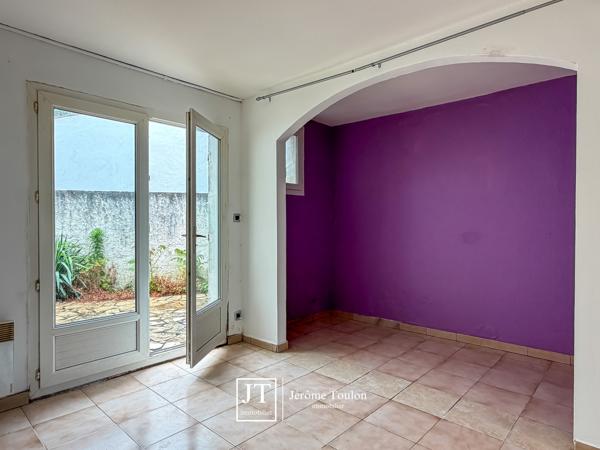 Appartement
                                                                                                                                                                                                                                                                                                                        1 pièce(s)                                                                                                                                                                                                                                                                                                                              43  m²