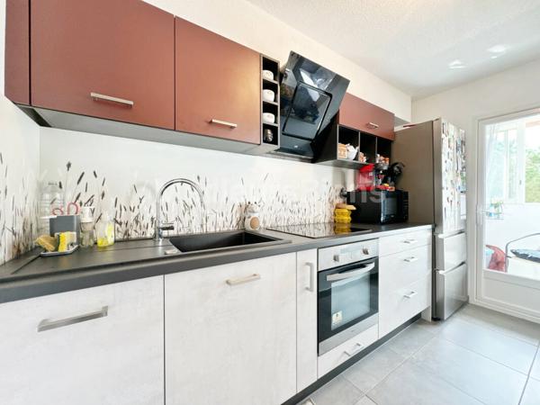 Appartement rénové T3 de 61 m2 avec garage