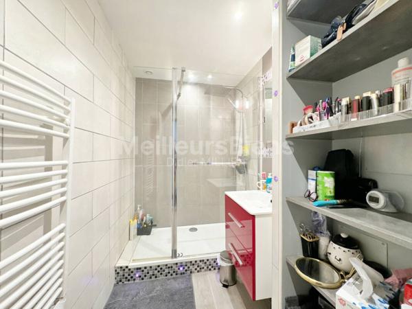 Appartement rénové T3 de 61 m2 avec garage