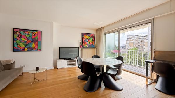 PARIS 16e HENRI HEINE 3 PIÈCES 92 M² 5e ÉTAGE BALCON SUR JARDIN