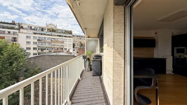 PARIS 16e HENRI HEINE 3 PIÈCES 92 M² 5e ÉTAGE BALCON SUR JARDIN